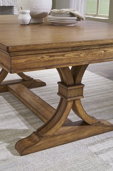290 dining table detail